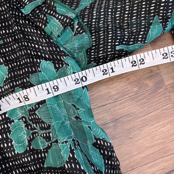 Miss Me Floral Bohemian Long Sleeve Top Blouse Women’s NWT - Picture 6 of 7